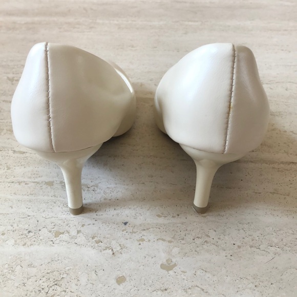 Extra Small WOMENs shoes. - Picture 3 of 4